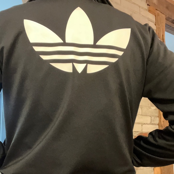 Adidas leisure jacket black and white - Picture 3 of 3